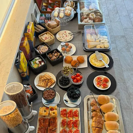 Coral Frühstückspension 3*